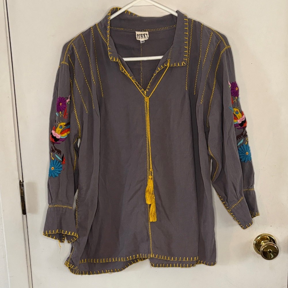 Sister Mary grey embroidered tunic blouse blanket stitching Size Medium